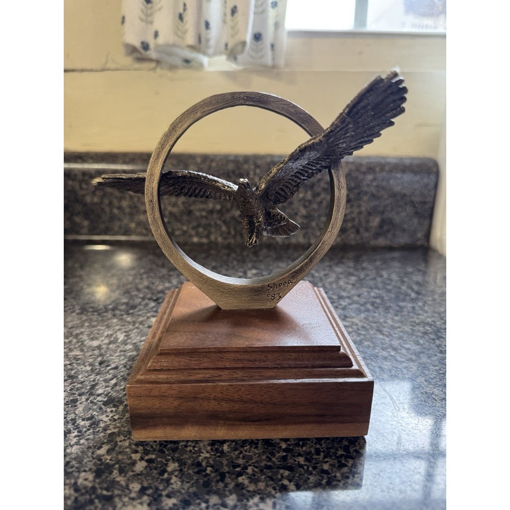 Vintage Wally Shoop Bronze Bald Eagle Sculpture Statue Signed Animal Nature 1983